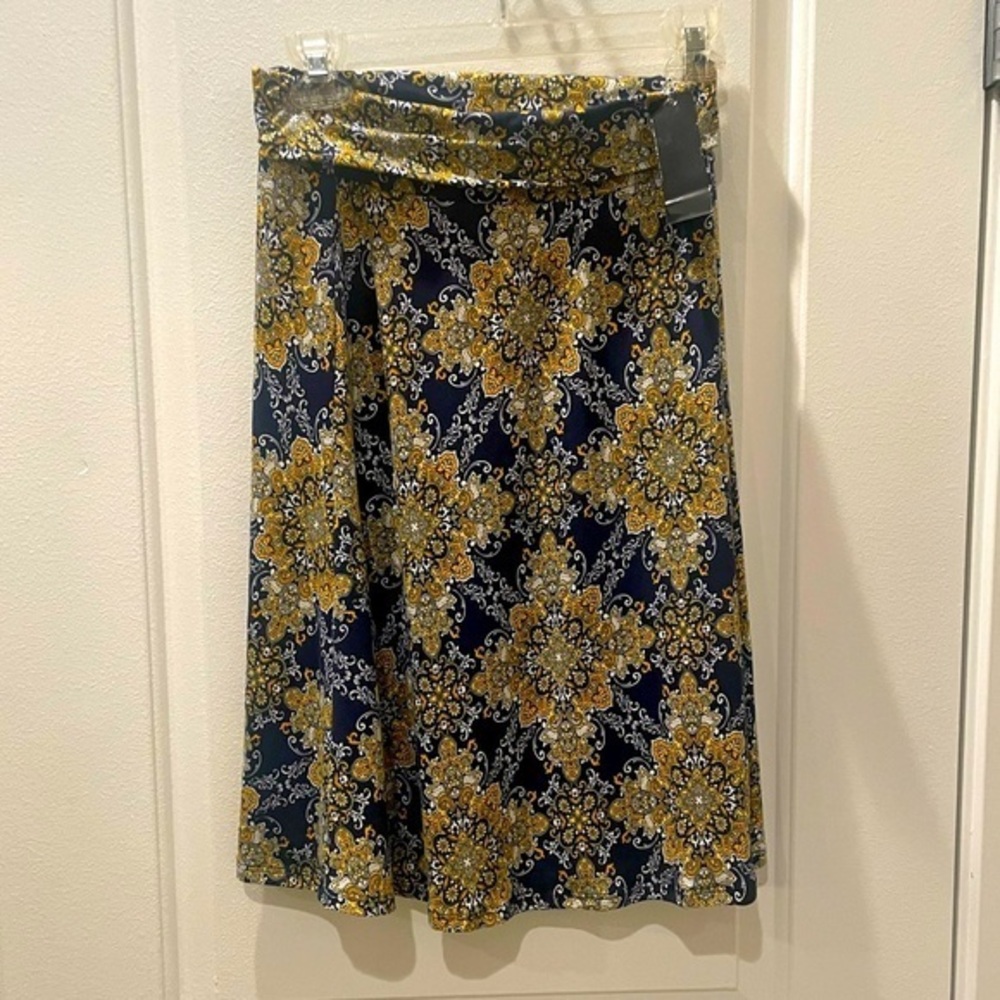 NEW…Colette Fit and Flare Pull On Skirt